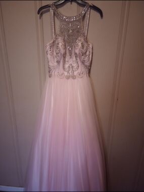 Ladies MacDuggal Size 6 Pale Pink Embellished Tulle Dress